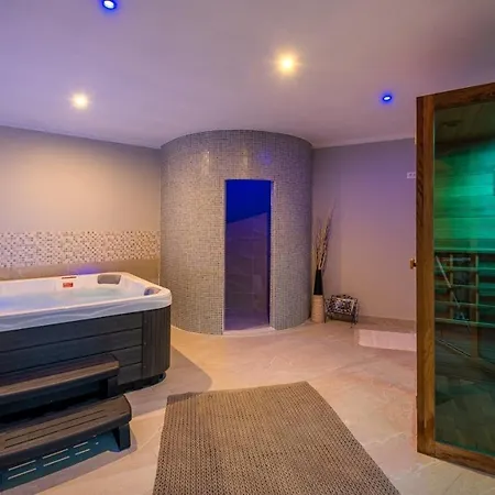 Apartment 5235-9 In *