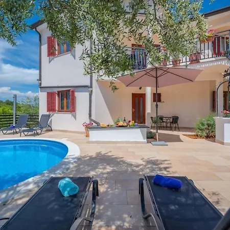 Apartment 5235-9 In Drenje (Istria)